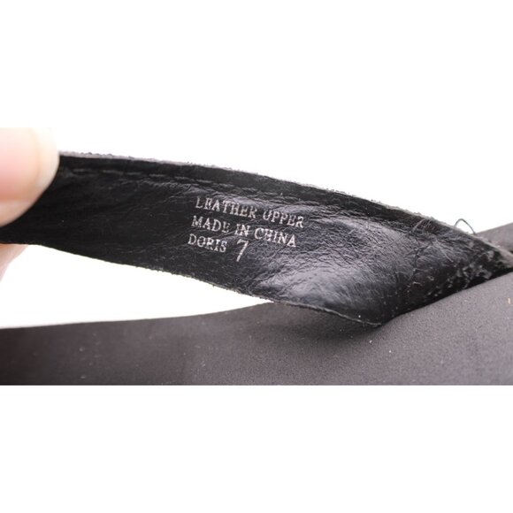 Yellow Box Sandals Doris Size 7 Black w/ Rhinestone Gems Embellished Flip Flops - Picture 8 of 11